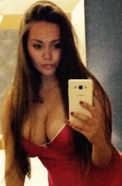 Karina NEW BUSTY , Dubai Massage call girl