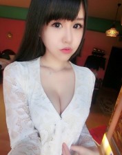 Lilly escort girl , Dubai Massage call girl