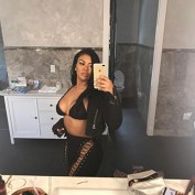 ZOE, Dubai Massage escort