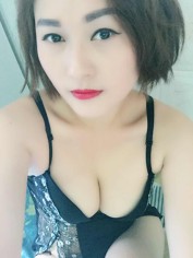 Wenwen, Dubai Massage escort