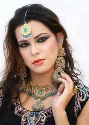Ayesha Khan +, Dubai Massage call girl