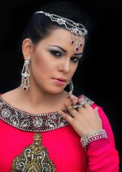 Ayesha Khan +, Dubai Massage escort