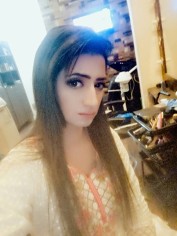 Riya Dubai Escorts +, Dubai Massage call girl