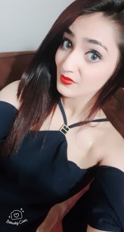 Shruti Agarwal +, Dubai Massage call girl