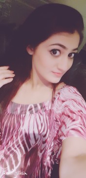 Shruti Agarwal +, Dubai Massage call girl