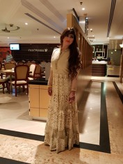 MEERA-PAKISTANI +, Dubai Massage call girl