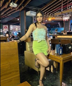 Diya, Dubai Massage call girl