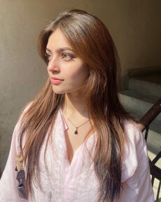 Shreya, Dubai Massage call girl
